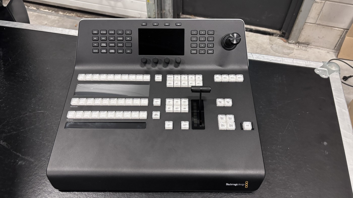 Blackmagic ATEM 1 M/E Advanced Panel 10